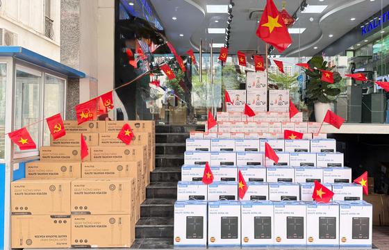Sự kiện chào mừng Đại lễ 30/4: Tập đoàn UKG tri ân và trao quà tận tay toàn thể Cán bộ Nhân viên